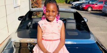 “Dormiu e não acordou mais”, diz mãe de menina que morreu 1h após alta