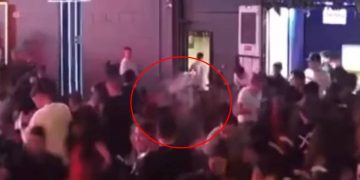 Vídeo: PM de GO abre fogo e deixa dois feridos em casa de show no DF