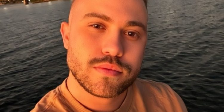 Justiça do DF condena agressor de ex-assessor de Renan Bolsonaro