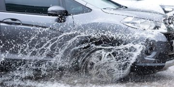 Volta das chuvas no DF aumenta risco nas pistas. Veja os cuidados