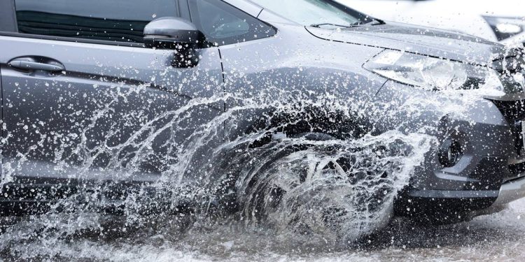 Volta das chuvas no DF aumenta risco nas pistas. Veja os cuidados