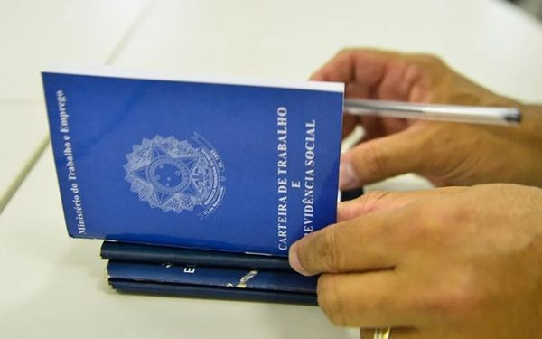 Com até R$ 5 mil de salário, DF termina a semana com 714 vagas