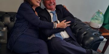 Parlamentares do DF apoiam Bolsonaro no 1º dia de julgamento no STF