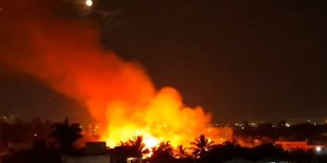 Vídeo: incêndio atinge região de Arniqueira e mobiliza Corpo de Bombeiros