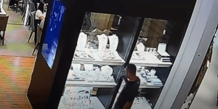 Trio do Entorno que furtava joias morre durante conflito com a polícia