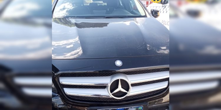 Carro de luxo é apreendido com 64 multas e R$ 54 mil em débitos no DF