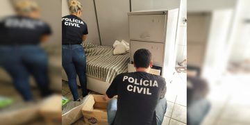 Prestador fica nu durante serviço de manutenção na casa de clientes