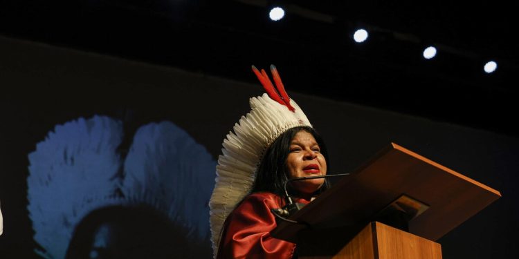 ‘Garantir participação indígena já é conquista’ da COP30, diz Sonia Guajajara