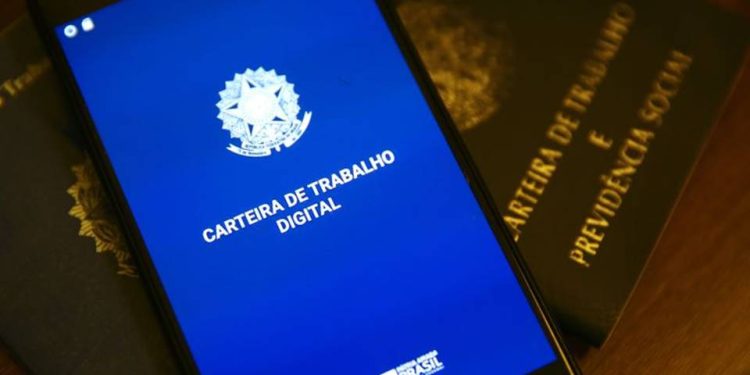 Semana no DF termina com 937 vagas. Salários chegam a R$ 3 mil