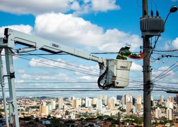 Duas regiões do DF terão fornecimento de energia suspenso; confira