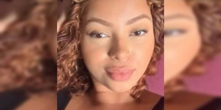 Veja foto da Japinha do CV com roupa de guerra antes de ser fuzilada