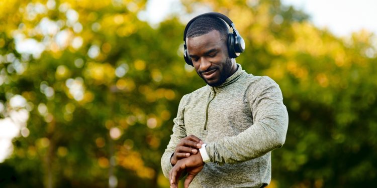 Vale mais fazer várias caminhadas curtas ou um trajeto longo?