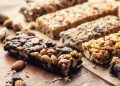 Snacks proteicos: veja como escolher entre plant-based e origem animal