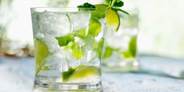 Metanol: após suspeita de intoxicação, operação fiscaliza bares no DF