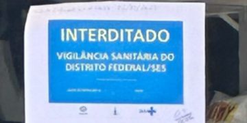 Distribuidora no DF que vendeu vodka a Hungria é lacrada pela polícia