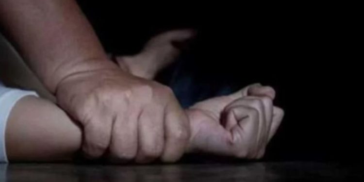 Pastor obrigava filha a ver irmã sendo estuprada por ele no DF