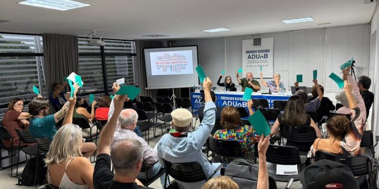 Professores da UnB anunciam paralisação contra Reforma Administrativa