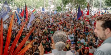 Cúpula dos Povos reúne 20 mil e apresenta agenda popular para a COP30