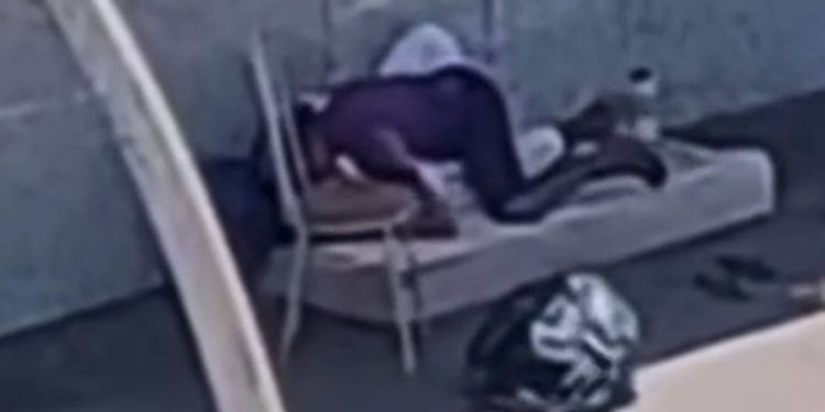 “Nheco nheco” em dia chuvoso: casal é flagrado transando na Asa Norte