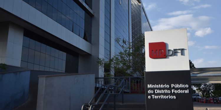 Advogado é condenado após acusar promotor de pressionar testemunha