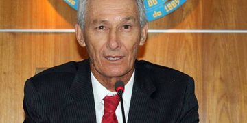 CLDF aprova recondução de Félix Palazzo para a diretoria da Adasa