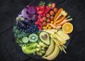 Veja 10 frutas que ajudam a emagrecer e quantas calorias cada uma tem