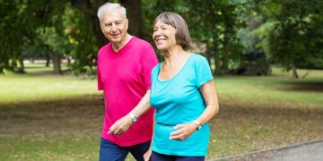 Caminhar por apenas 2 minutos já faz diferença, mostra estudo