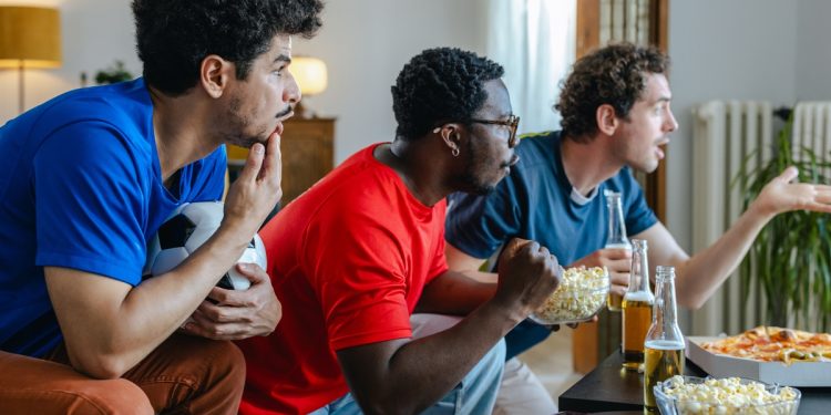 Homens preferem ver o time perder a falar sobre saúde da próstata