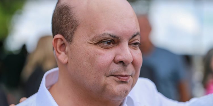 “É tetra”: Ibaneis Rocha comemora título do Flamengo pela Libertadores