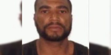 Saiba quem é o atirador que executou homem perto de supermercado no DF