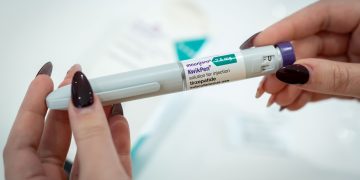 Benefícios à saúde se perdem após fim do uso de Mounjaro, diz estudo