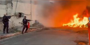 Morador grava confronto que fechou Avenida Brasil: “Muito tiro”