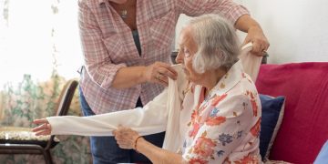 Estudo explica como o Alzheimer faz o paciente esquecer até quem ama