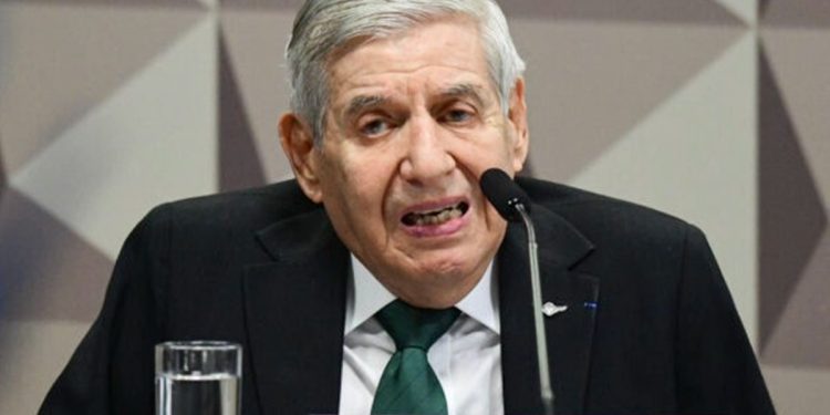 Heleno: médicos explicam as fases do Alzheimer e como a doença evolui