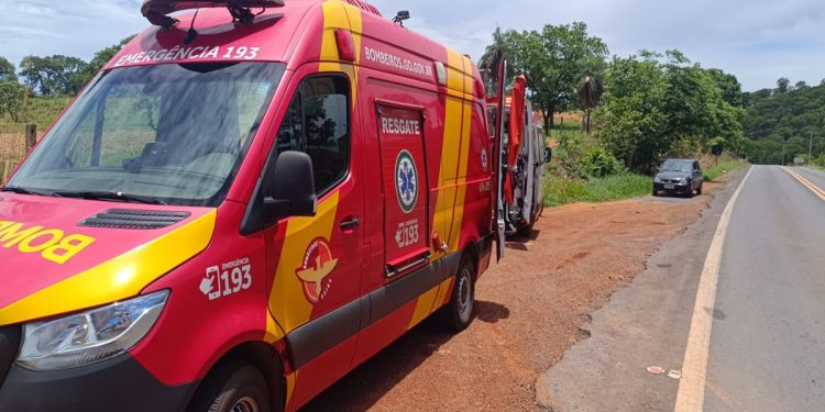 Mulher morre eletrocutada ao tentar salvar filho em piscina no Entorno