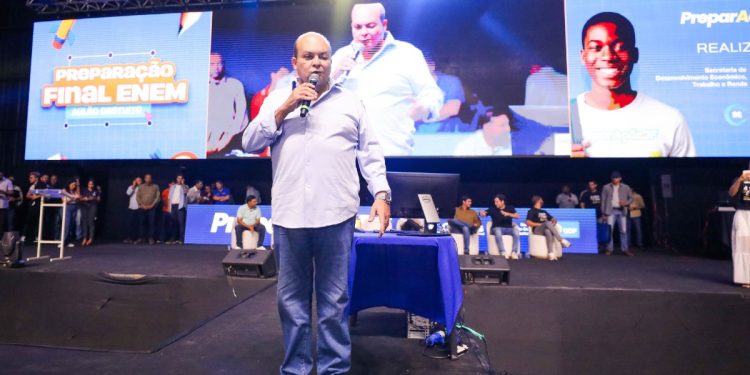 “Preparação Final Enem”: aulão gratuito do GDF reúne 2 mil estudantes