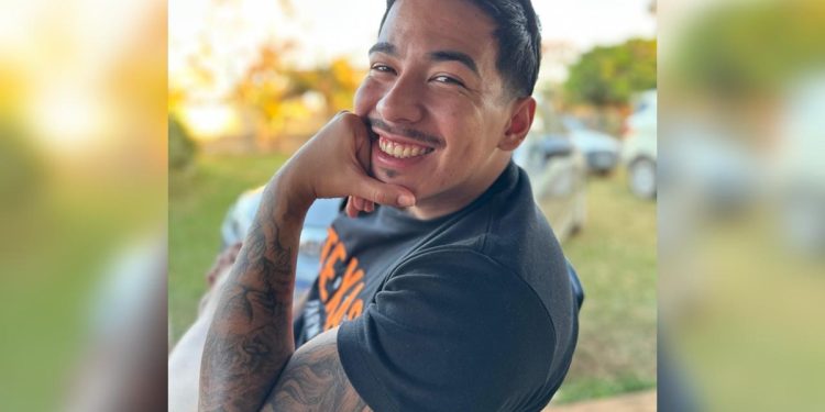 “Nunca imaginei um AVC”, conta jovem que teve derrame na academia