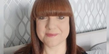 Enfermeira morre após hospital confundir dores de infarto com gases