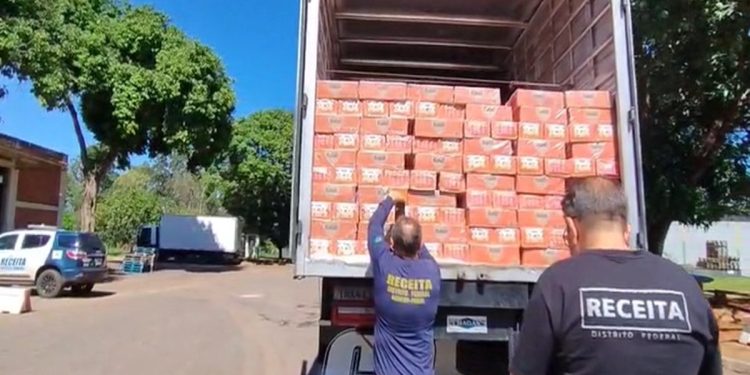 Bombons e bebida: Receita do DF apreende R$ 2,8 milhões em mercadorias