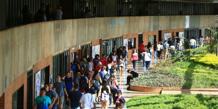 UnB exibe gratuitamente documentário sobre cientistas brasileiros
