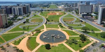 Salários de até R$ 17 mil: DF inicia 2026 com diversos concursos; veja