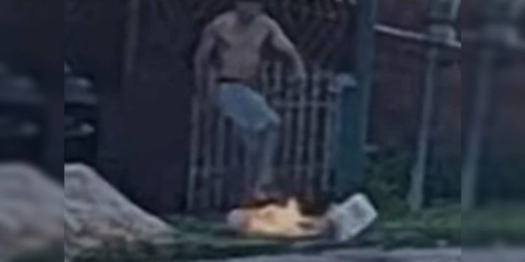 Quem é o homem que ateou fogo na esposa com gasolina e feriu filha