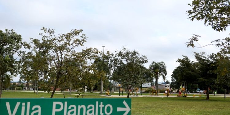 Moradores de cidade do DF têm até sábado (13) para regularizar imóveis