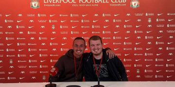 Jovem morre dias antes do Natal ao confundir sinais de tumor com gripe