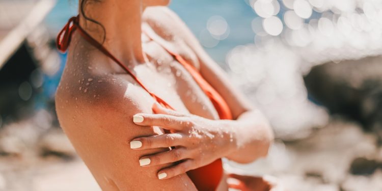 Nutricionista ensina o que colocar na dieta para ter bronzeado bonito