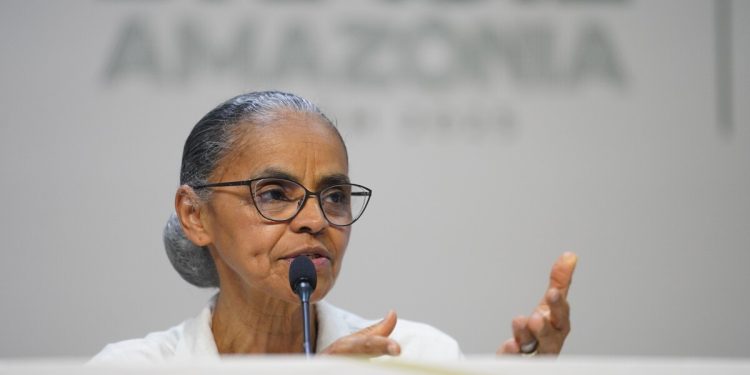 Mapa do caminho para transição energética é forma do país superar contradições, diz Marina