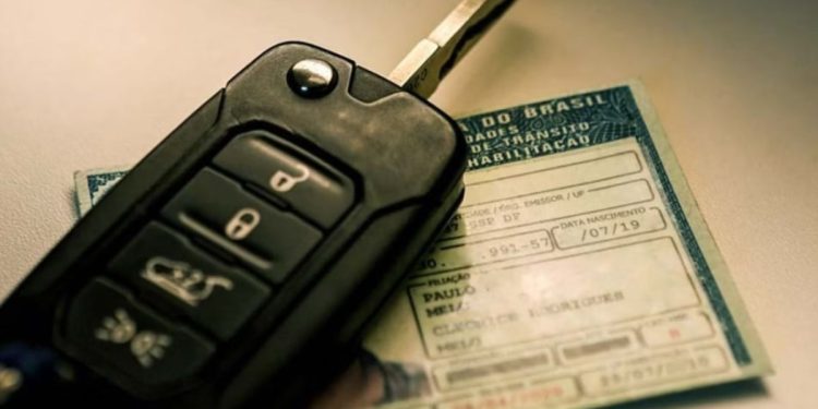 Detran suspende CNH de mais de 2,5 mil motoristas do DF