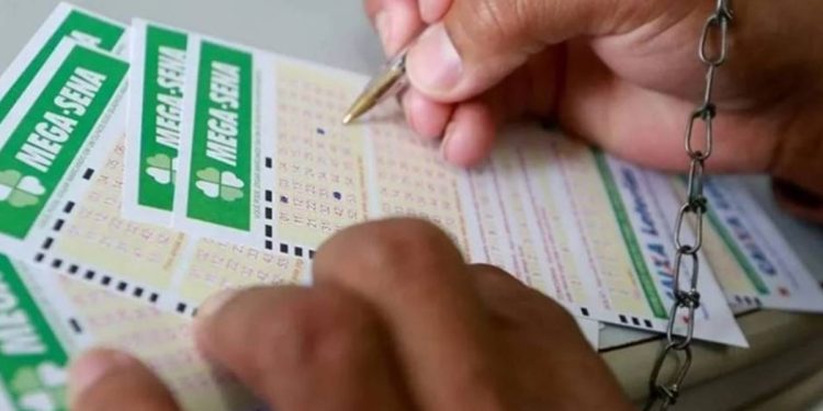 Mega-sena: bolão do DF acerta a quina e garante bolada; veja a premiação