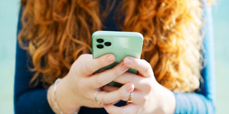 Assediador que enviou 600 mensagens em um dia para a ex é condenado