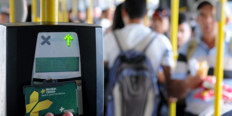 GDF poderá “confiscar” R$ 55 milhões parados em cartão mobilidade